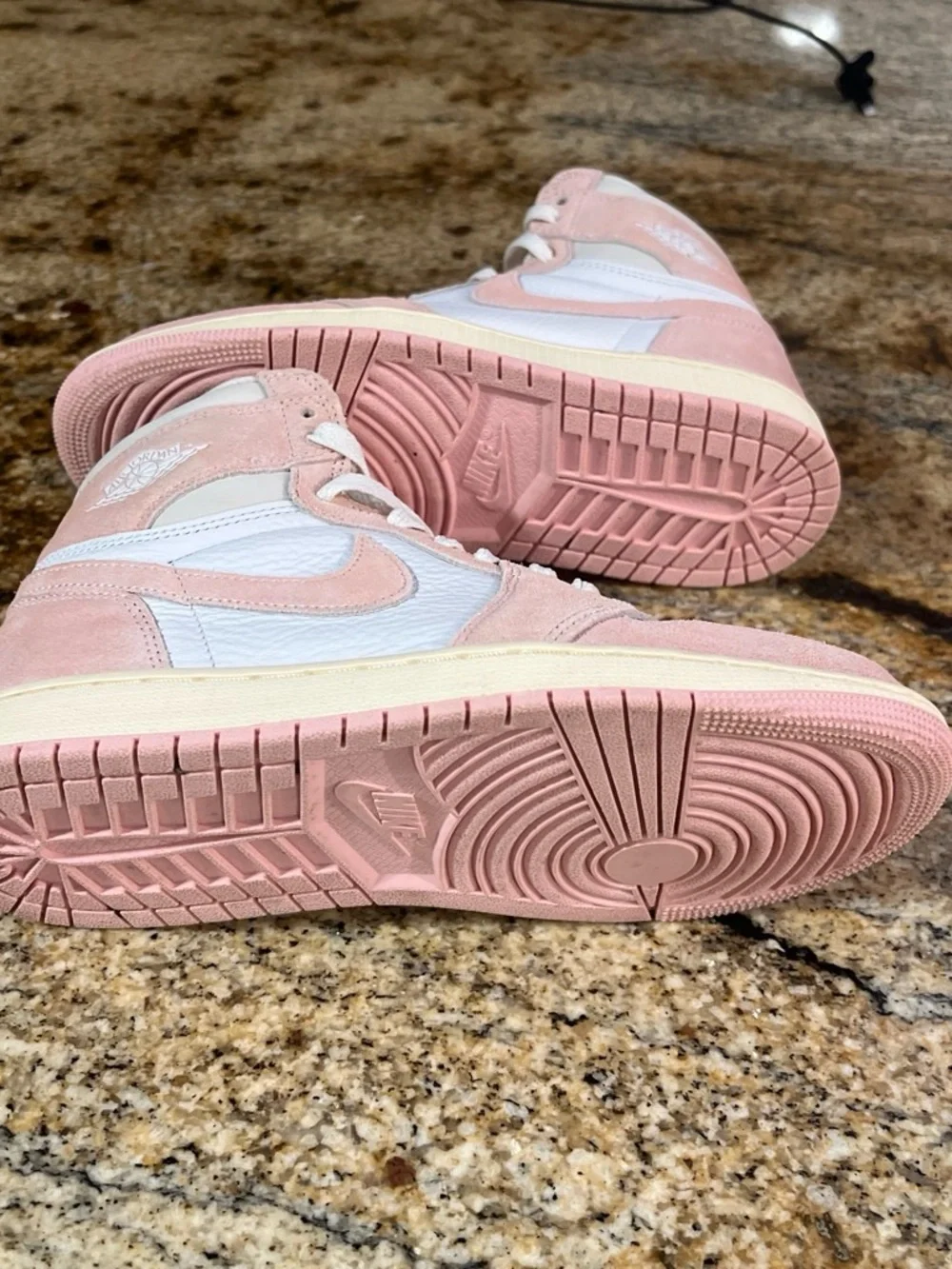 Nike Air Jordan 1 High Women’s Sneakers - Pink/White